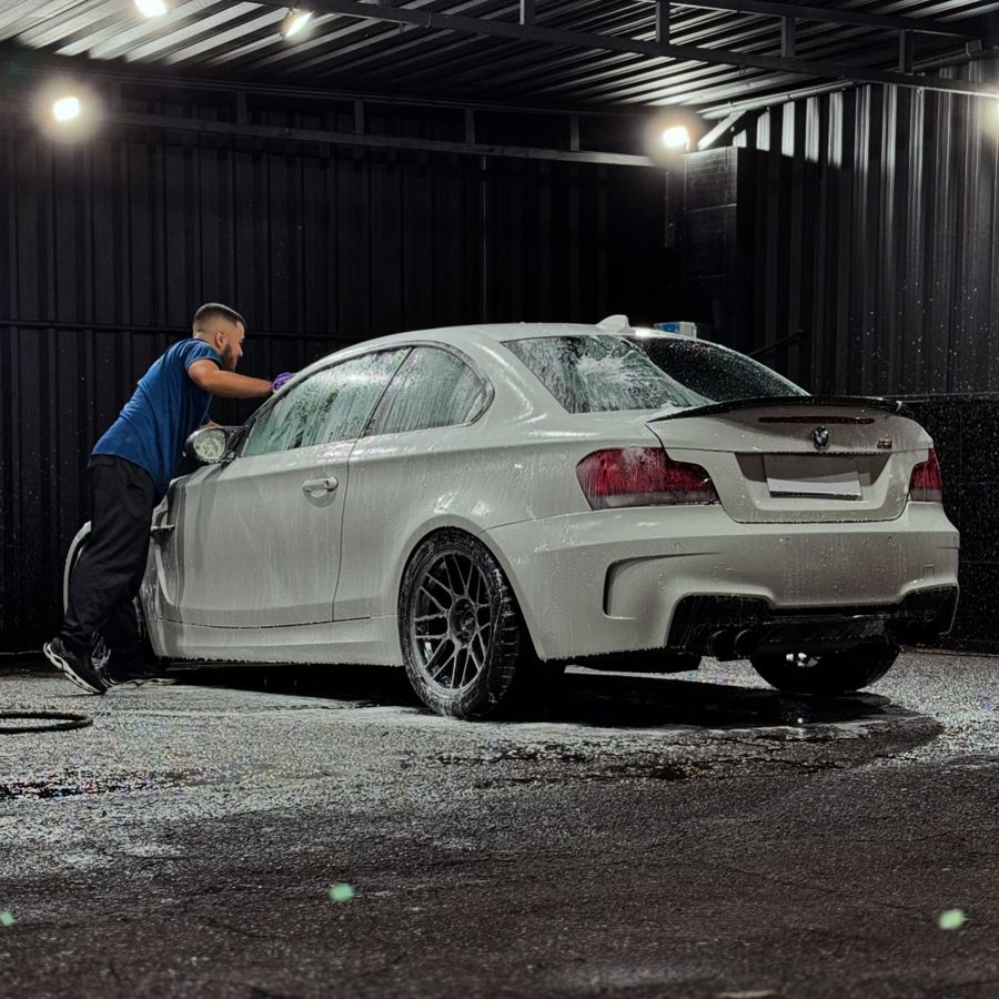 Lavagem técnica de uma BMW